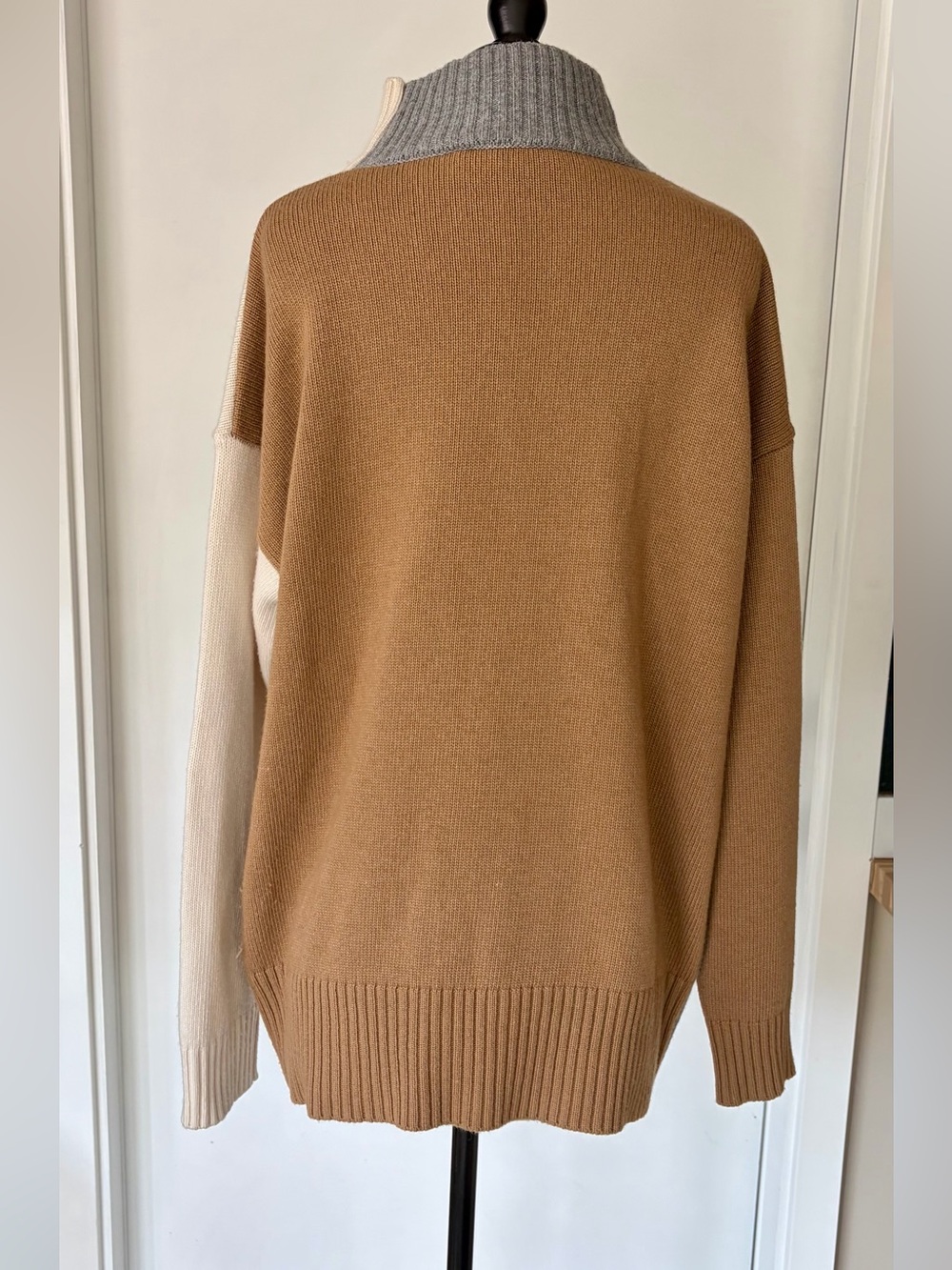 Kaos Colorblock Mockneck Sweater, Gray, Cream & Brown, Italy, szL, EUC - Picture 7 of 15